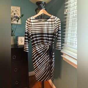 Taylor Petite White and Black 3/4 Sleeve Sheath Dress Womens 6P Flattering Date